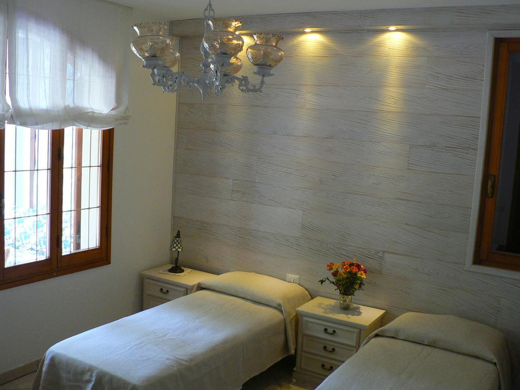 La Quercia E Il Gelso Bed & Breakfast Baricella Room photo